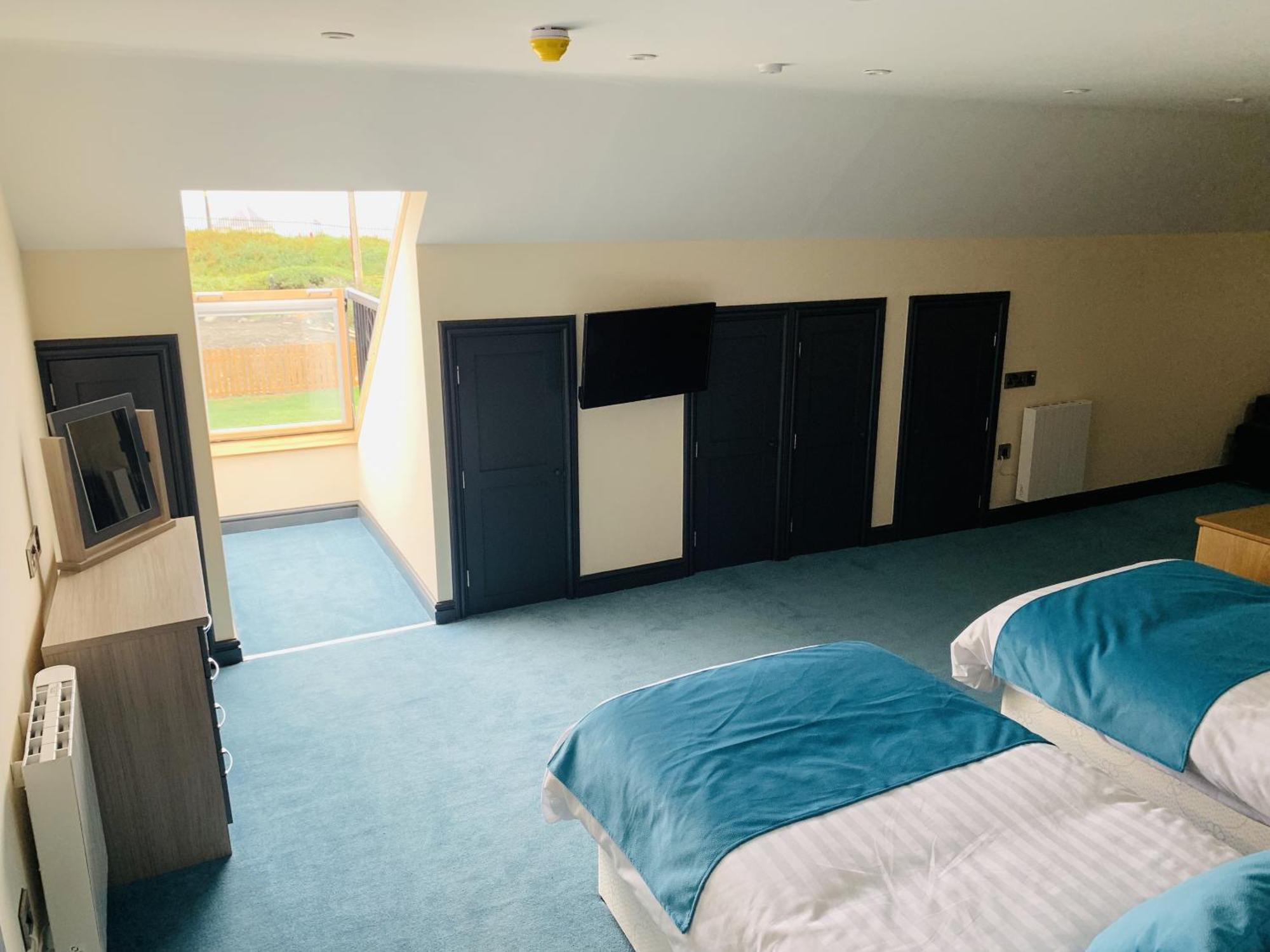 Barmouth Beach Club Екстериор снимка