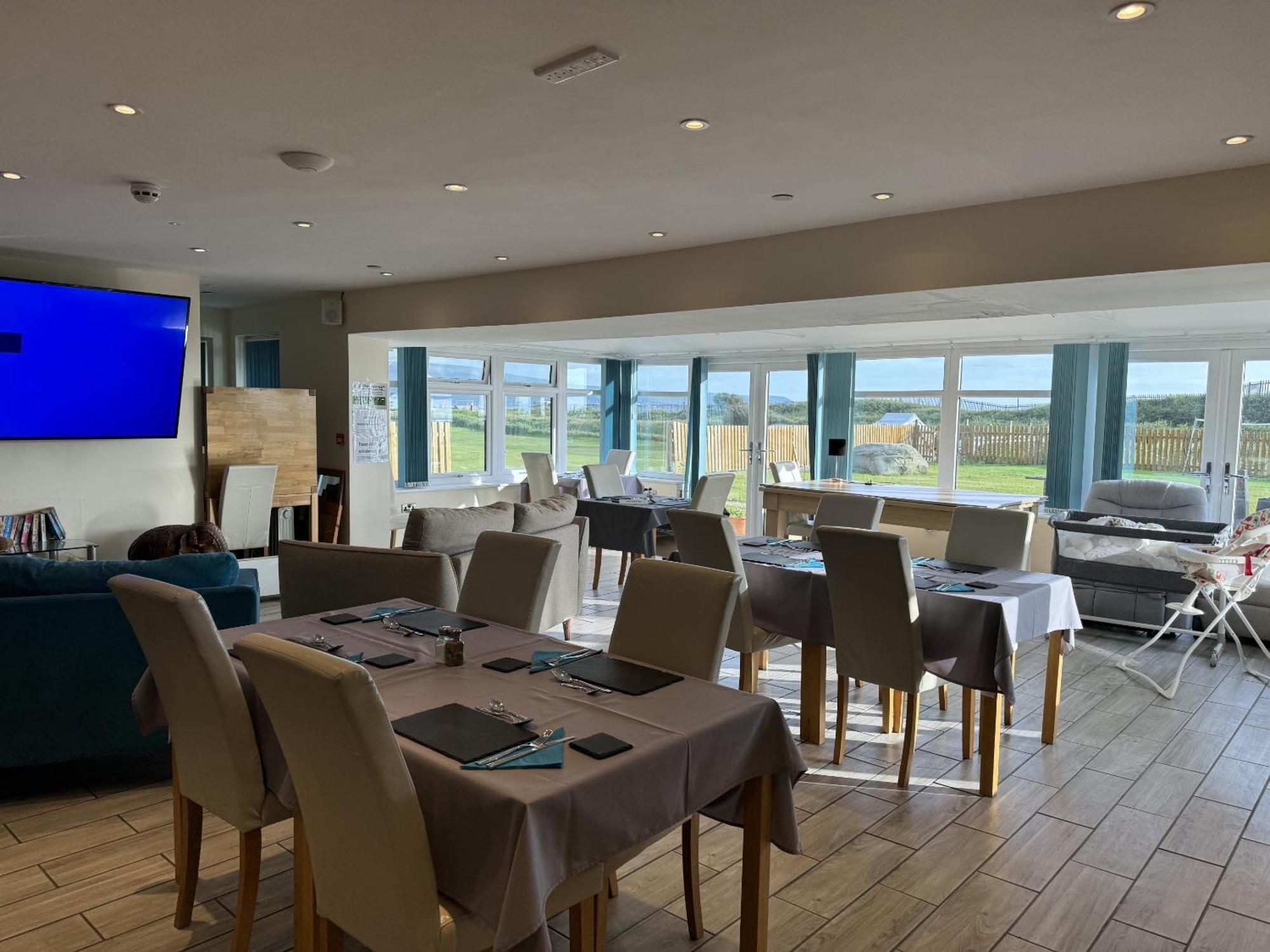 Barmouth Beach Club Екстериор снимка